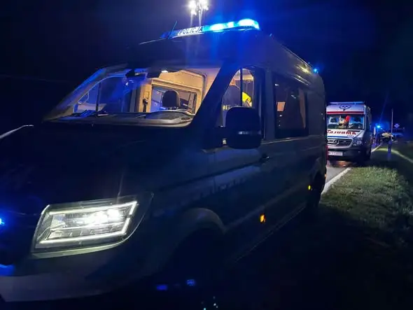 Wypadek trzech aut w Zawadzie Lanckorońskiej. Dwie osoby ranne