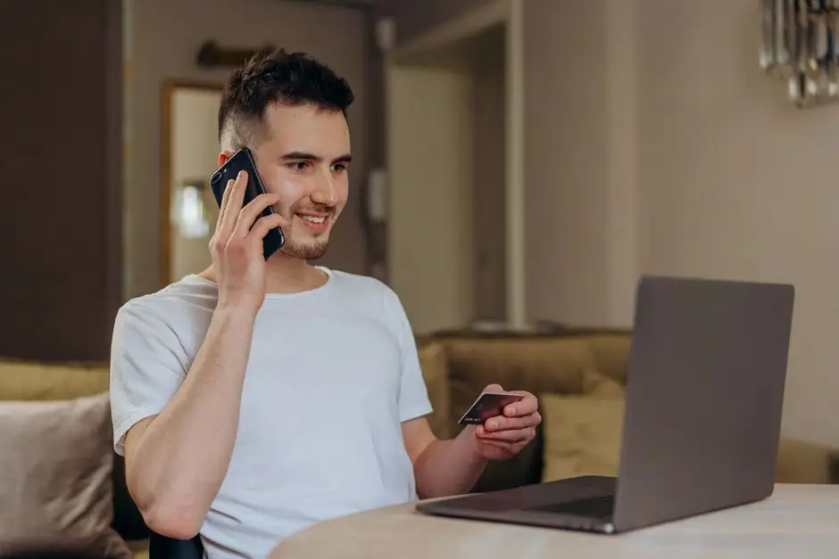 18-latek z powiatu myślenickiego stracił 1000 złotych podczas sprzedaży książek przez internet